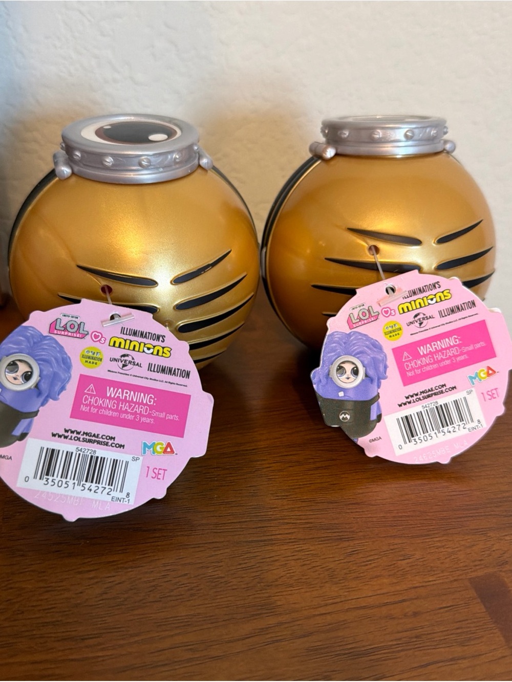 LOL Surprise Balls Minions Limited Edition Set with 2 balls